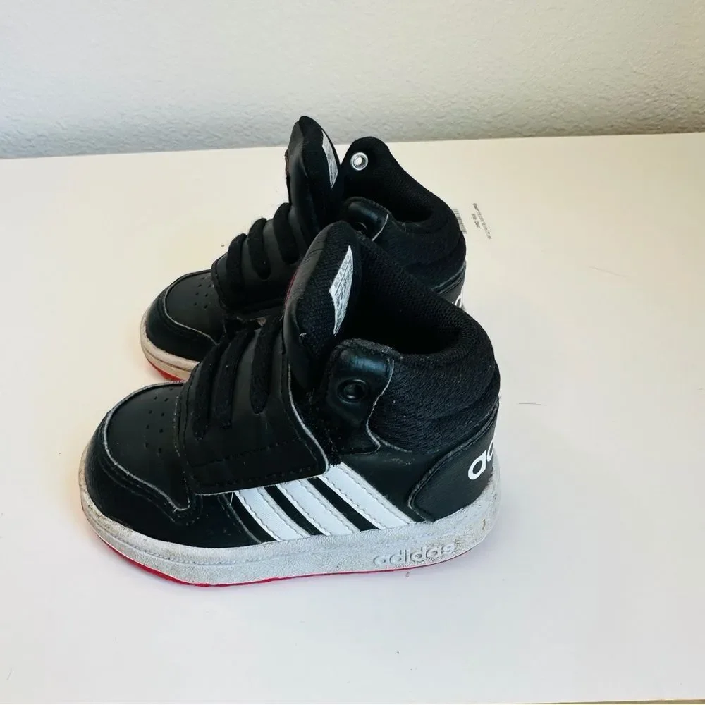 adidas black white